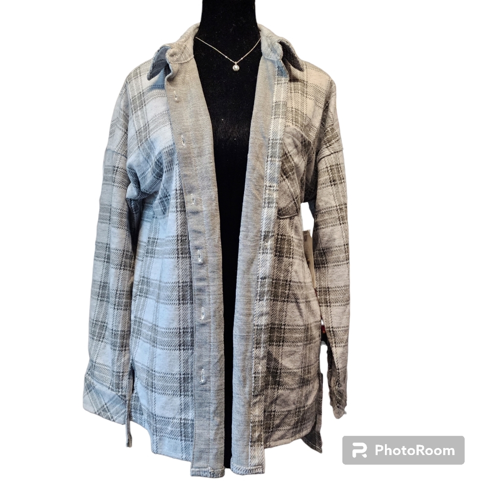 NWT Cisono Small Gray Plaid Button Up Collard Neck Front Pocket